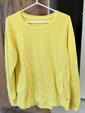 LILLY PULITZER~Size M~EUC~Yellow Luxletic Athletic Crew Neck Pullover